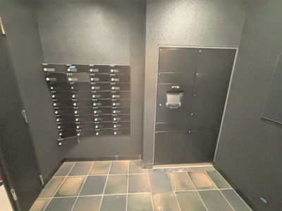 【その他共用部分】 | ブランシエスタ南吹田パークサイド | 宅配ボックスです