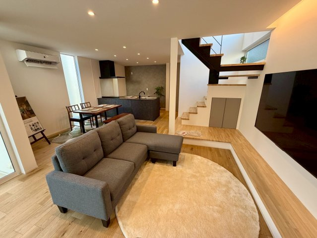 紫原4丁目戸建ての居間・リビング