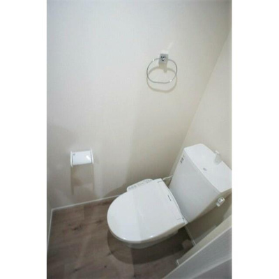 【トイレ】 | ラシーネ西荻南 | 温水洗浄便座。