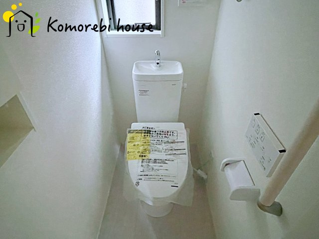 上尾市二ツ宮　7期　新築一戸建て　グラファーレ　01のトイレ|3/19撮影済み