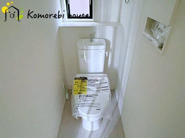 上尾市二ツ宮　7期　新築一戸建て　グラファーレ　01のトイレ|3/19撮影済み