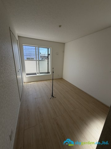 平塚市達上ヶ丘第４　新築戸建　全2棟1号棟の寝室