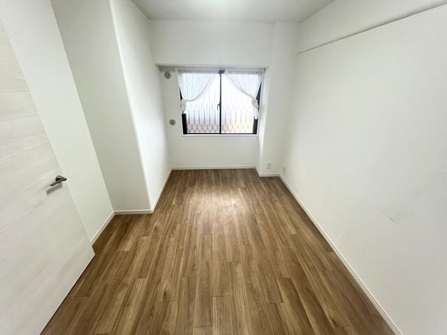 名古屋市昭和区八事富士見の中古マンションの洋室