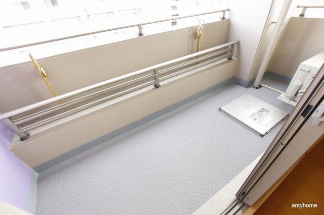 ダイアパレス新大阪宮原　仲介手数料無料のバルコニー