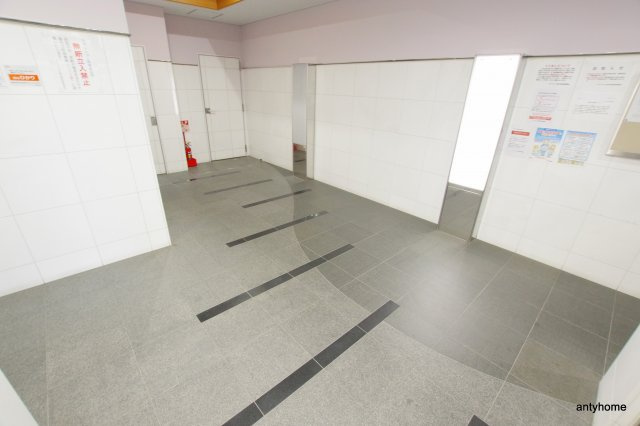 ダイアパレス新大阪宮原　仲介手数料無料のロビー