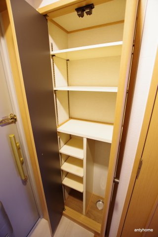 ダイアパレス新大阪宮原　仲介手数料無料の収納