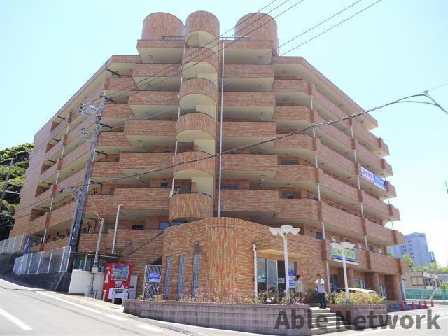 ロワイヤルユウ鹿島の外観