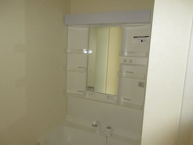 Farst Soarの独立洗面台