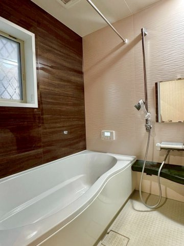 栗東市林　中古戸建ての浴室|浴室乾燥機付きなので、雨の日のお洗濯も困りません。