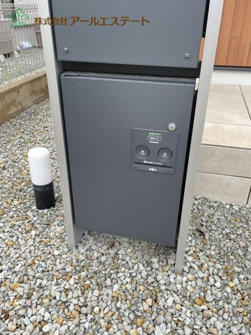 加古川市野口町坂井　　山陽電鉄「別府駅」徒歩19分の設備|宅配BOX
