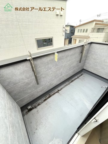 加古川市野口町坂井　　山陽電鉄「別府駅」徒歩19分のバルコニー