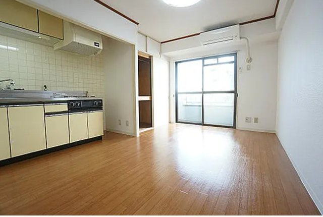 【瑞ケ池ビル】　兵庫県伊丹市1棟収益マンション☆仲介料1.5％！の洋室