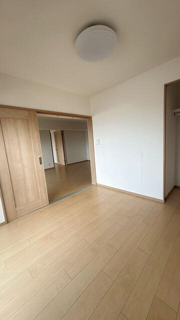 名古屋市昭和区滝子通３丁目の中古マンションの洋室