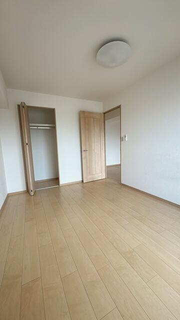 名古屋市昭和区滝子通３丁目の中古マンションの洋室