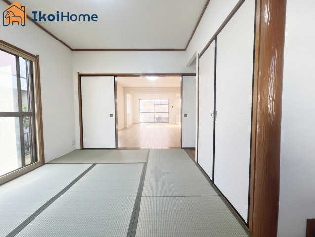神戸市西区富士見が丘1丁目　中古戸建の内装|【ホームページに現地動画掲載中】●年中無休：当日予約可●LDK横の和室はお子様のお昼寝スペースにも◎