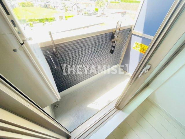 Viola Kogaのバルコニー