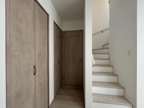 西宮大社町の内装