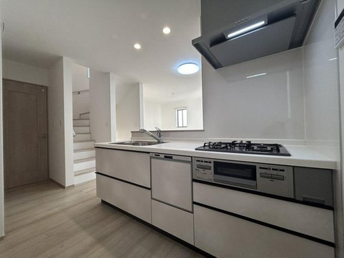 西宮大社町のキッチン