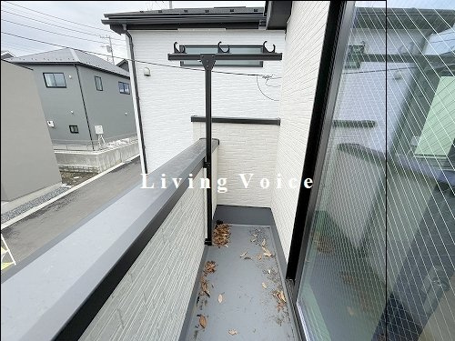 【バルコニー】 | 【仲介手数料０円】綾瀬市寺尾本町2期　新築一戸建て　9号棟　全10棟 | 綾瀬市寺尾本町2期　新築一戸建て　全10棟