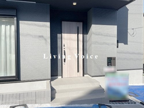 【玄関】 | 【仲介手数料０円】綾瀬市寺尾本町2期　新築一戸建て　9号棟　全10棟 | 9号棟　綾瀬市寺尾本町2期　新築一戸建て　全10棟