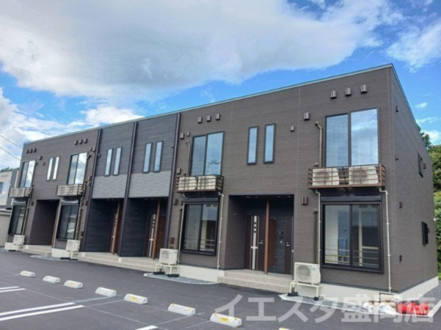 ララ・マヒナＢ