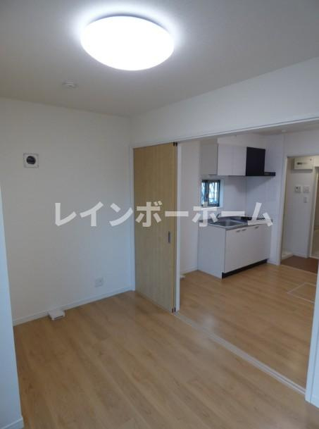 八潮市大字大瀬のアパート