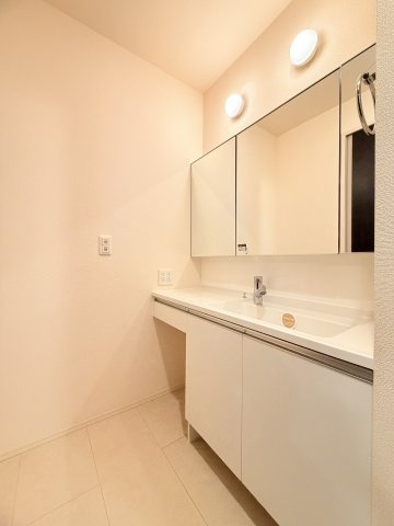 エタン・リジエールの洗面所