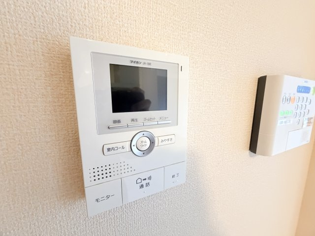 エタン・リジエールのセキュリティ