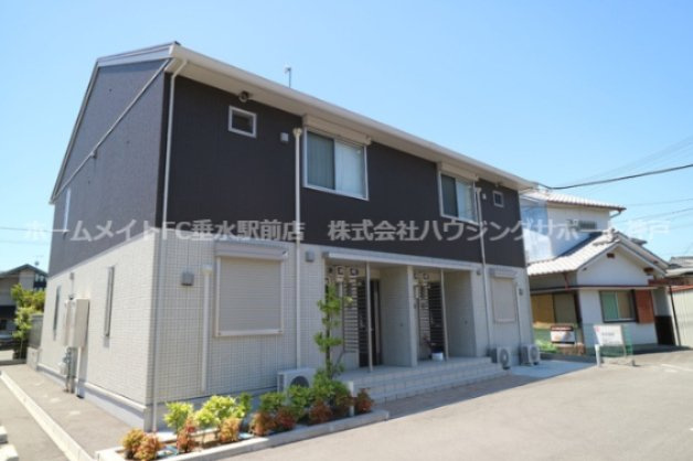 エタン・リジエールの外観