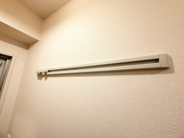 エタン・リジエールの設備