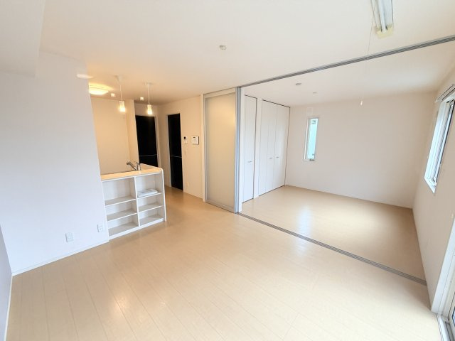 エタン・リジエールの居間・リビング