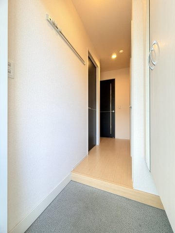 エタン・リジエールの玄関