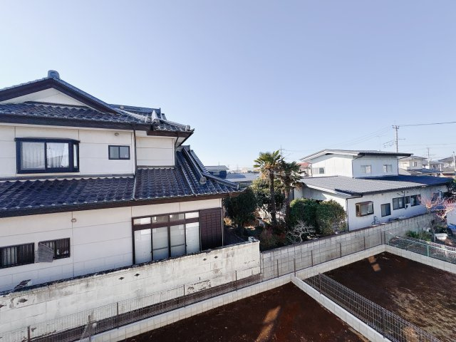 【LiveleGarden】下野市小金井 第5 全4邸の展望|〇2号棟バルコニーより〇
南面バルコニーからお庭が望めます。バルコニーからお子様がお庭で遊んでいる様子も確認出来て安心です。
※2026年1月撮影