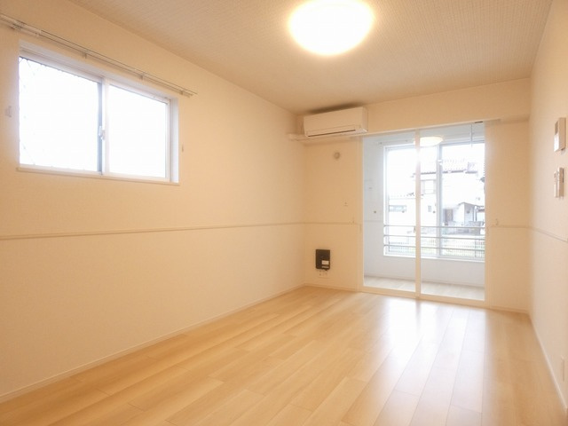 アヴァンスの居間・リビング