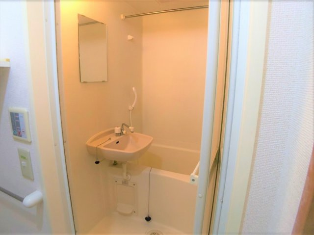 【浴室】 | 設備仕様は号室によって異なる為、現状を優先する。