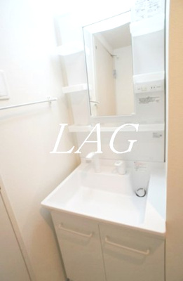 【洗面所】 | リブリ・ホワイトキャッスル | 独立洗面台です。