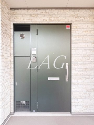 【玄関】 | リブリ・ホワイトキャッスル | 玄関です。