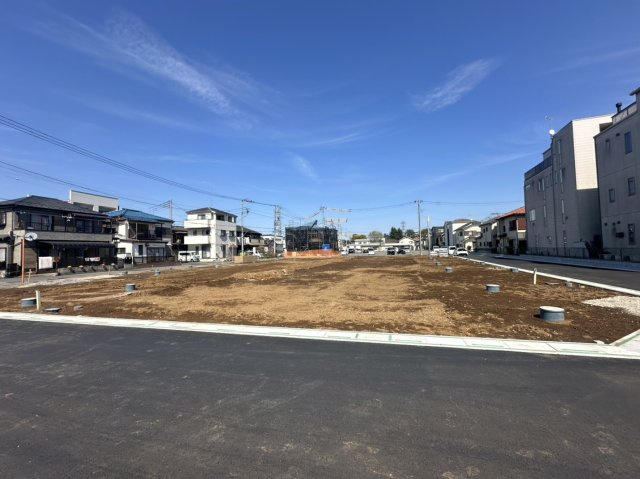 入間郡三芳町大字北永井の売地の前面道路含む現地写真