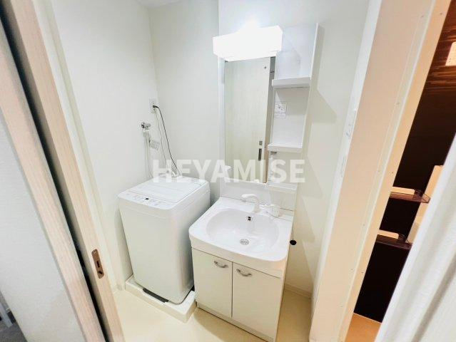 デ・クメール福田町の洗面所