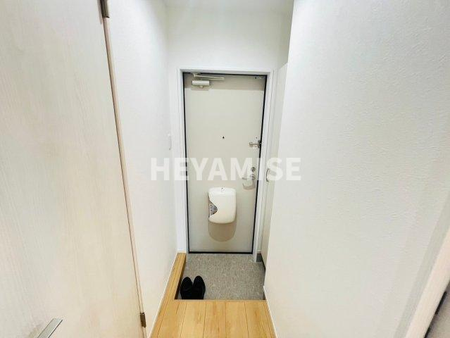 デ・クメール福田町の玄関