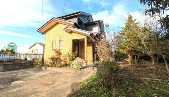 九十九里町真亀　中古戸建の駐車場|内外装リフォーム済み令和7年12月 敷地約70坪 駐車2台 海岸まで車約5分 システムキッチン新品