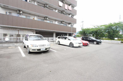 【駐車場】 | アロンジェ勧修寺