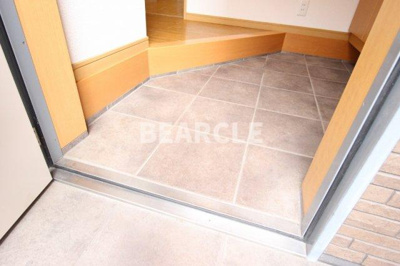 【玄関】 | アロンジェ勧修寺