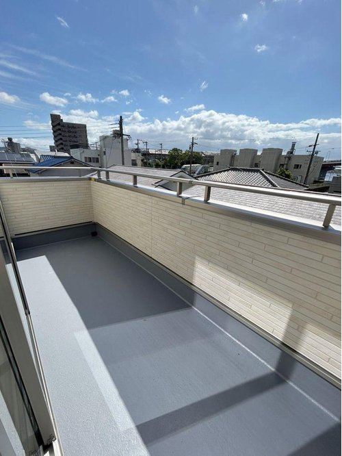 西宮浜町新築戸建てのバルコニー