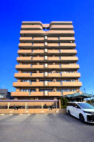 ライオンズマンション京命の外観|管理状態の良さが伝わる外観