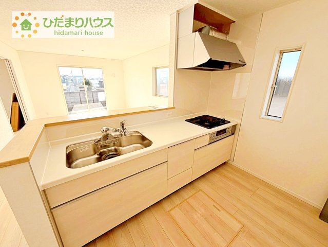 【キッチン】 | 常総市東野原第1　新築戸建 | カウンターは少し高くなってますので、手元が隠れて来客からは見えにくくなってます♪