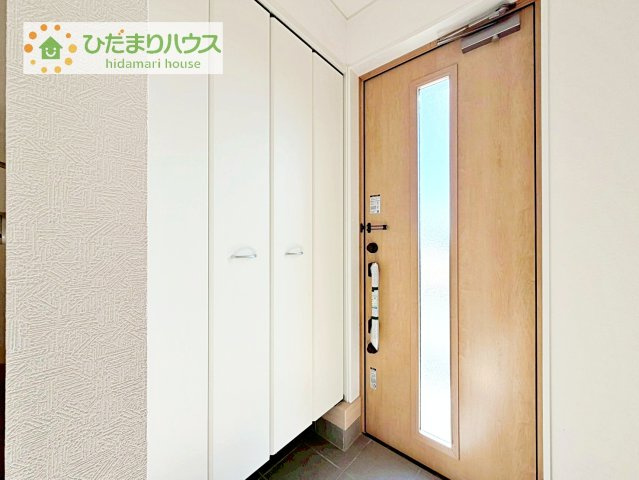 【玄関】 | 常総市東野原第1　新築戸建 | 玄関が広いので親子で並んで仲良く靴が履けますね(^^)/
