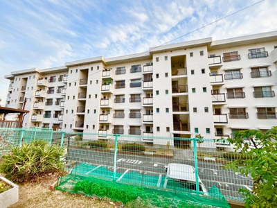 【外観】 | 泉北槇塚台住宅３号棟 | 【駐車場】敷地内駐車場（月額：5000円）ございますよ！要確認！詳しくは担当までお問い合わせください！