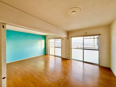 【居間・リビング】 | 泉北槇塚台住宅３号棟 | 【３ＤＫの暮らしやすい間取り】子供部屋や趣味のお部屋も作れますね♪資料請求だけでもお気軽にお問い合わせください！