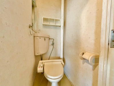 【トイレ】 | 泉北槇塚台住宅３号棟 | トイレ内に窓があるので、換気しやすく匂いもこもりませんね！